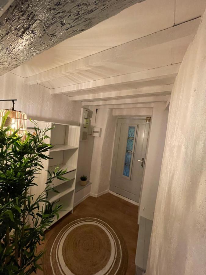 Greenery Apartment Meynes Bagian luar foto