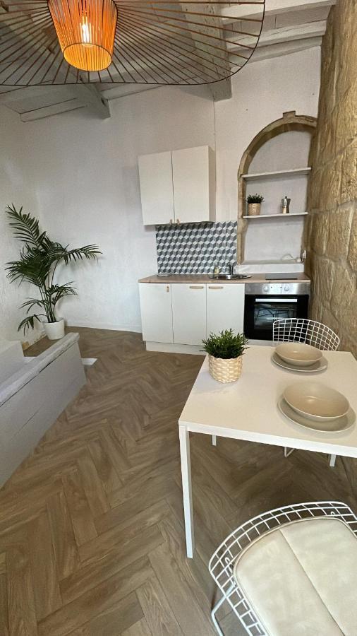 Greenery Apartment Meynes Bagian luar foto