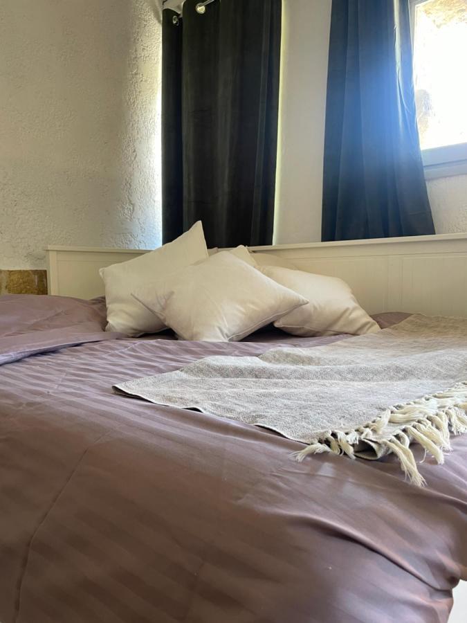 Greenery Apartment Meynes Bagian luar foto
